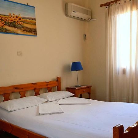Seaview Self Catering Apartment - Helen No 1 Xiropigado Ngoại thất bức ảnh