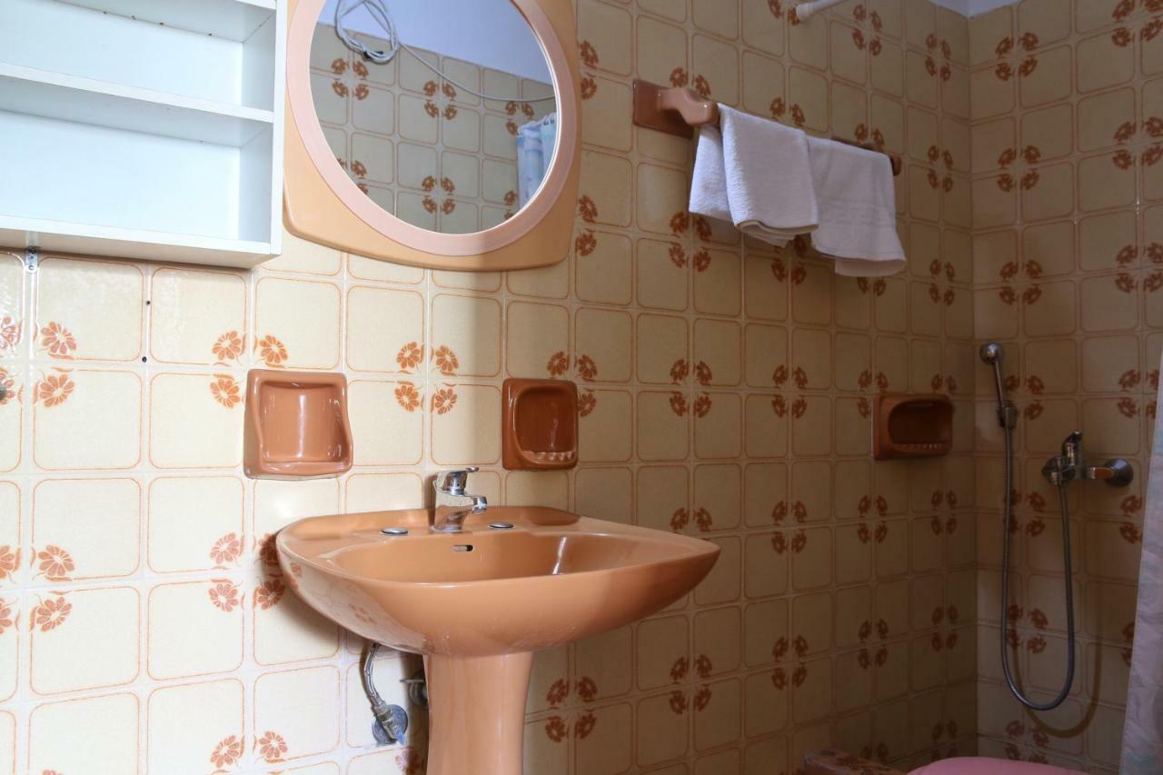 Seaview Self Catering Apartment - Helen No 1 Xiropigado Ngoại thất bức ảnh