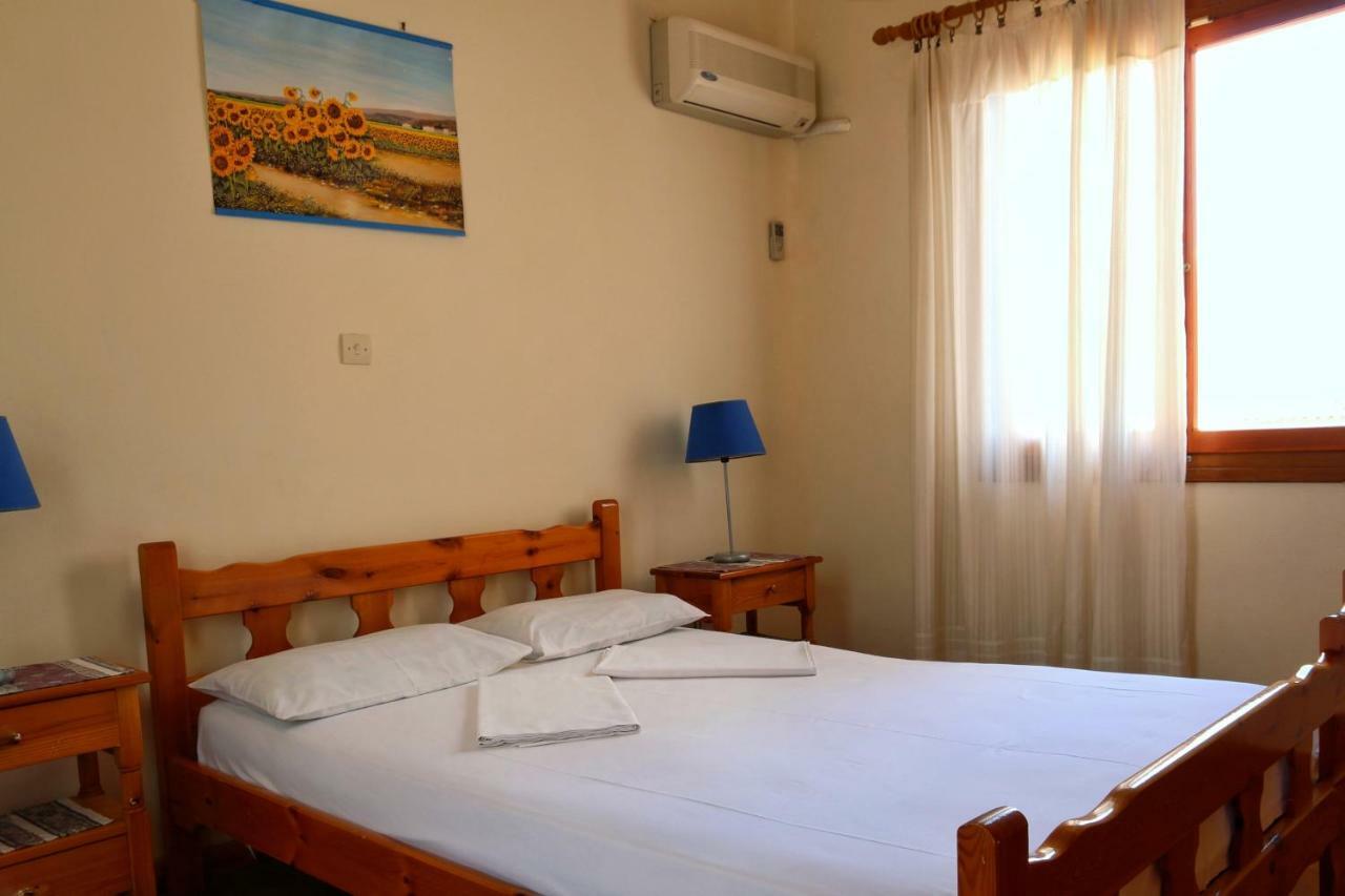 Seaview Self Catering Apartment - Helen No 1 Xiropigado Ngoại thất bức ảnh