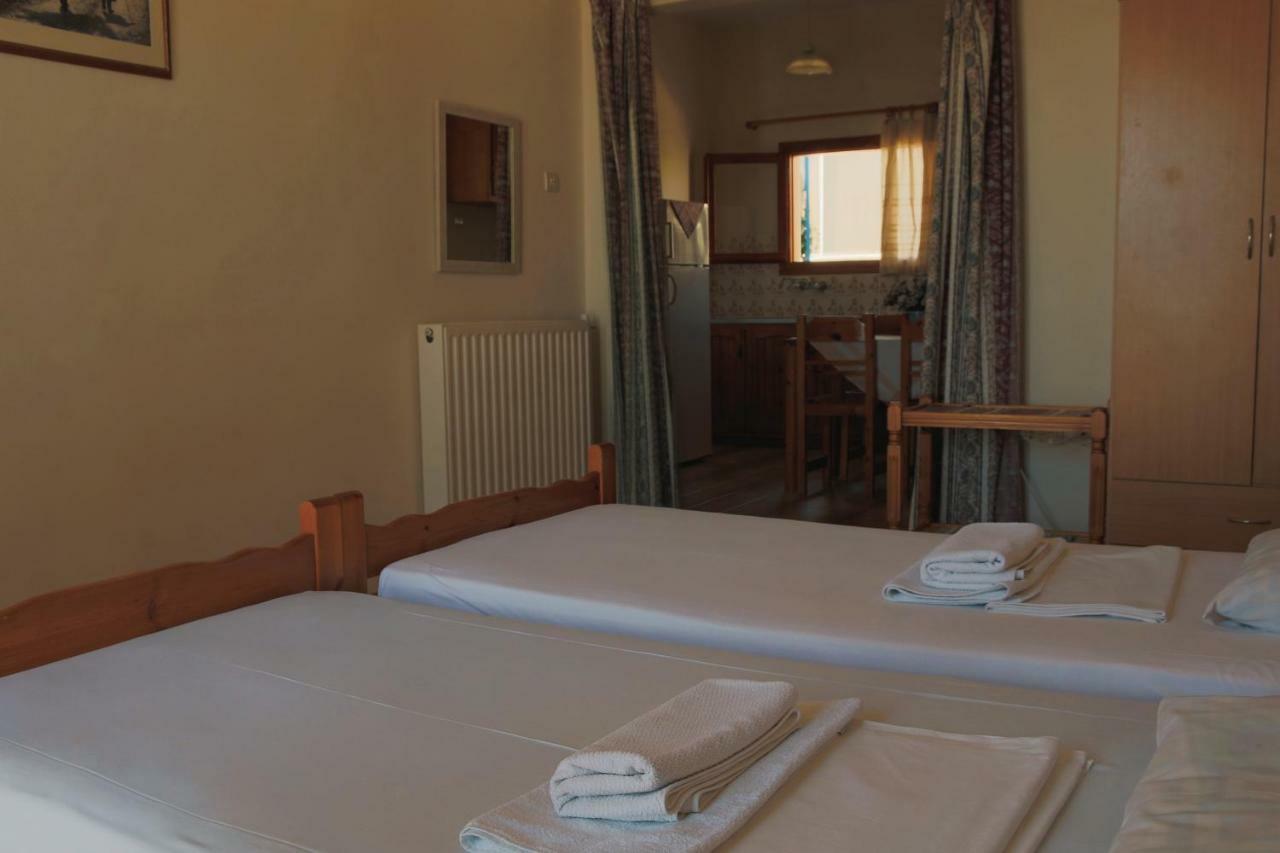 Seaview Self Catering Apartment - Helen No 1 Xiropigado Ngoại thất bức ảnh